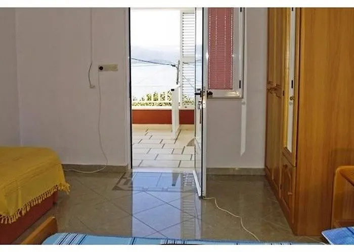 דירה And Florijan קלק