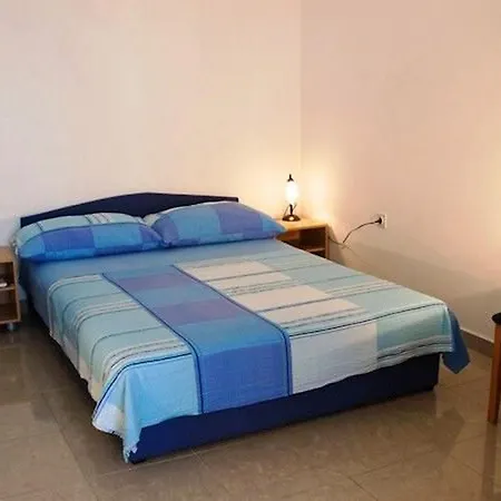 Apartment And Florijan *