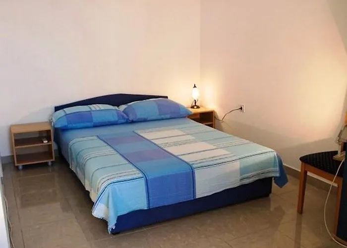 公寓 And Florijan *